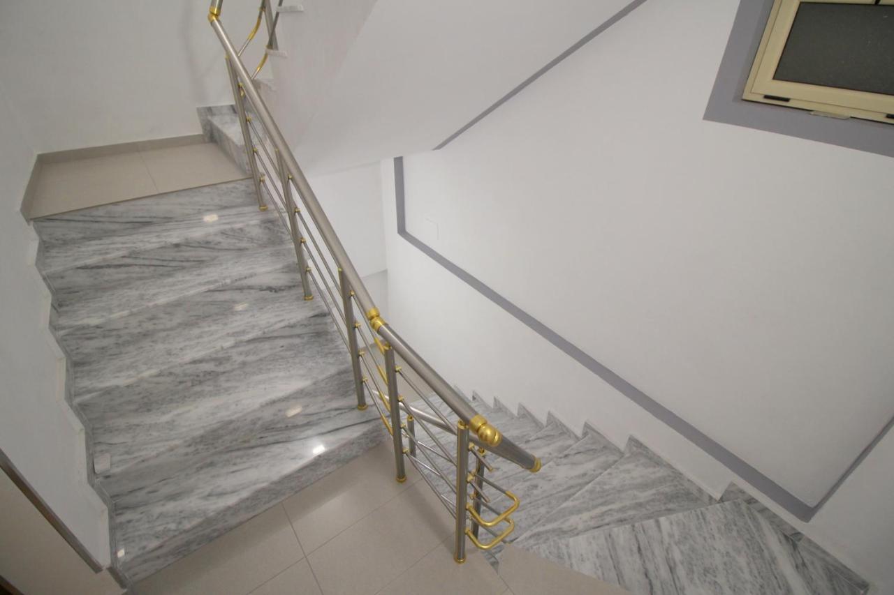 Doka Center Apartments Saranda Kültér fotó